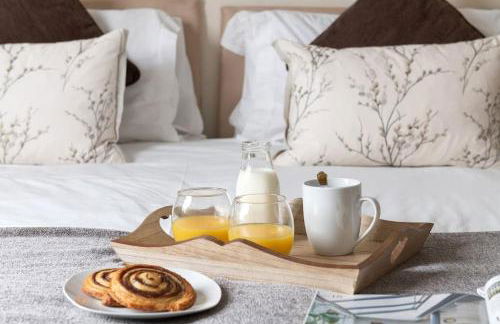 CRUCK BARN - Beautiful Renovated Barn within the Countryside - Photo 14