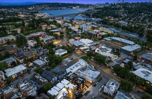 New Modern Private Entire Unit in Heart of Fremont - Walk Score 98 - Photo 15