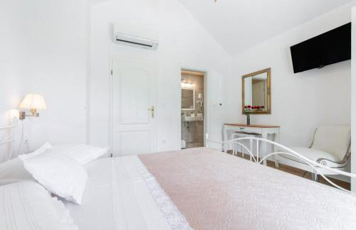 Villa with Sea View - Private Heated Pool - Foto 30