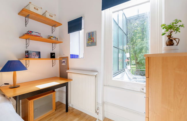 Philbeach Balcony- 2bed flat in Earls Ct - Photo 10