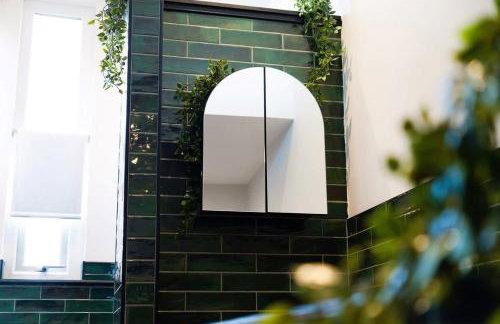 Bright and Airy 2BR Home Near Shops and Dining - Photo 27