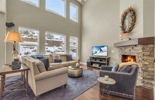 Charming 3BR-Near Skiing & Hiking - Foto 2