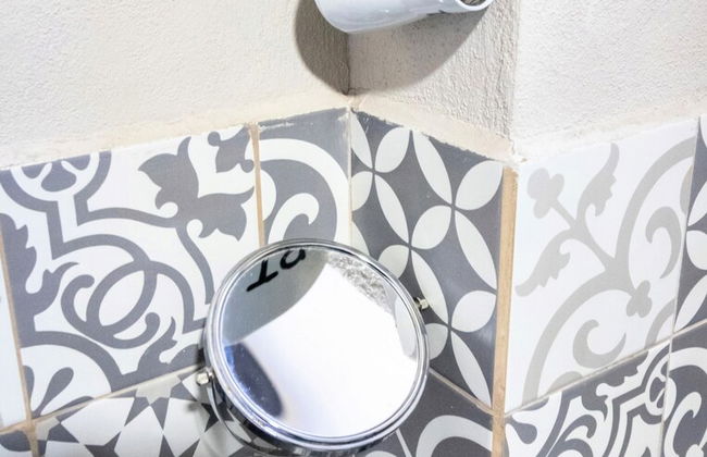 S01 Suite 2 min del TEC Wifi Terraza - Foto 15