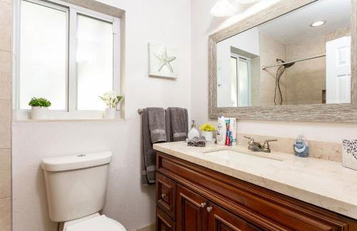 Pompano home with private heated Pool 3D tour available - Foto 35