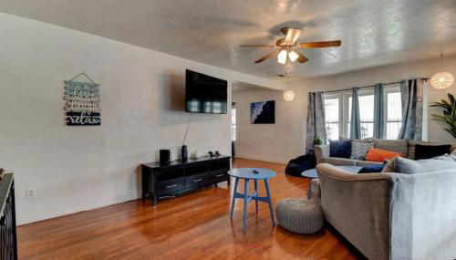 Shark Shack large house minutes to the beach - Foto 2