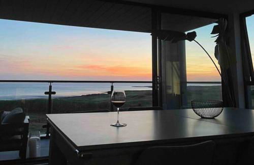 Seafront apartment with spectacular views - Foto 18