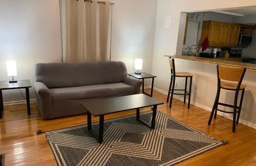 Cozy house with large free parking on premises - Foto 1