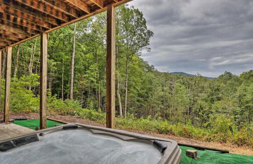 Cozy Cherry Log Cabin about 10 Mi to Mercier Orchards - Foto 2