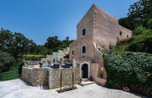 Butterfly, a historical villa with pool & hot tub! - Foto 56