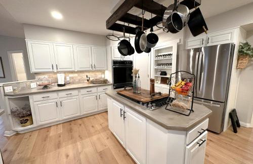 Group House Sleeps 26 THE ATTIC - 2 Miles to Cedar Point - Foto 3