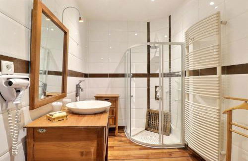 Saint-Fortunat - Authentic Home with Pool - Saint-Didier-au-Mont-d'Or - Photo 15