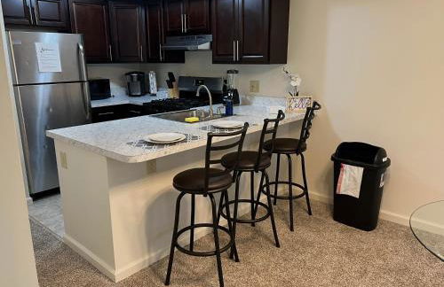 FREE Parking Minutes from Center City - Foto 12