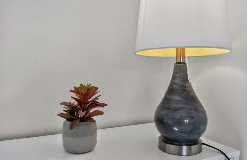 Spacious 4BR Newport Home - Ideal for Families & Groups - Foto 33