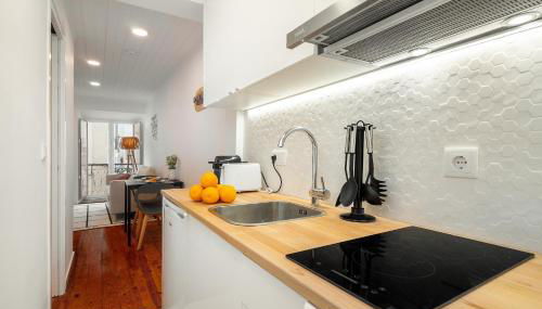 WHome Alfama 1-Bed w/AC Great location to explore Lisbon - Foto 5