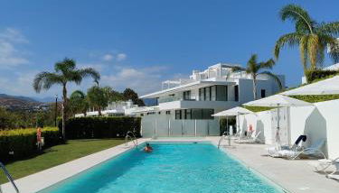 Marbella GOLF & SEA LODGE - HEATED POOL 28 degrees 365 days - Photo 5, sunbed