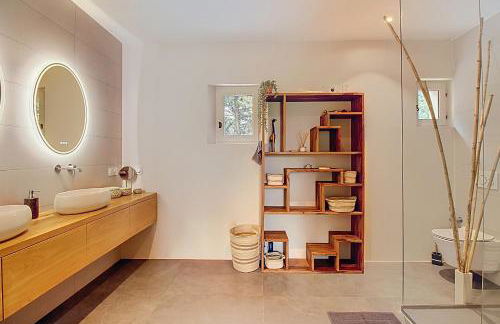 Superbe Mas Provençal rénové avec piscine, billard et climatisation à Paradou - Foto 40