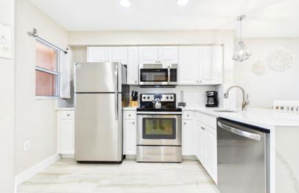 Surf Beach Treasure Island Resort - Photo 84