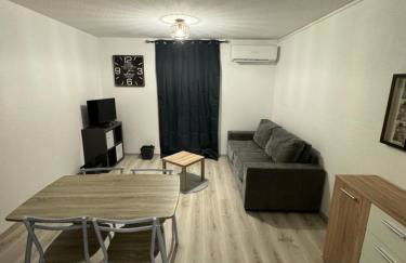 Studio avec terrasse vue sur cousson - Foto 1