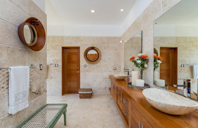 Luxurious 5-bdr Villa at Casa de Campo With Pool Jacuzzi Games Hibachi Staff - Photo 17