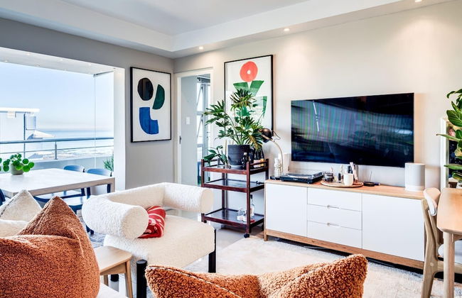 Extraordinary Stay in Mouille Point The Apartment - Photo 3