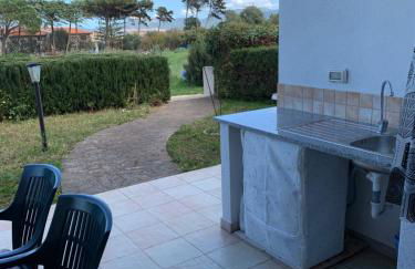 Výhled na moře, zahrádka a bazén - Foto 19