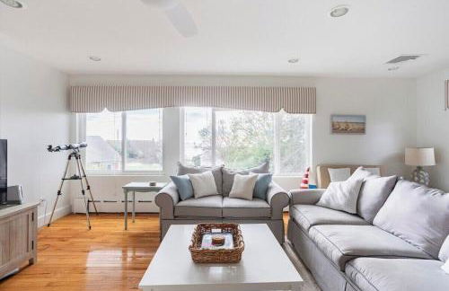 Spacious Oceanview Villa Elegant Coastal Escape, Sleeps 22 - Foto 7