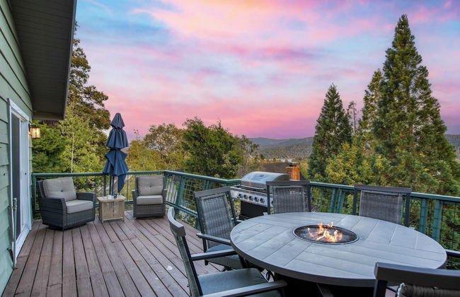 Lake Access, Game Room, Firepit, 3 Decks w/ Views Lakeview Ridge by Avantstay - Foto 38