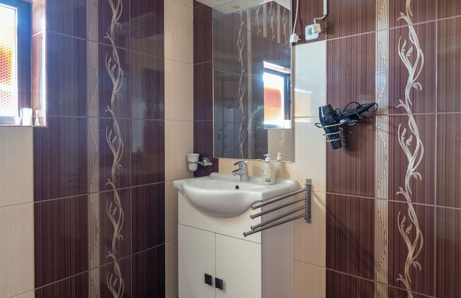 Faraway Aparthotel near Airport - Foto 79