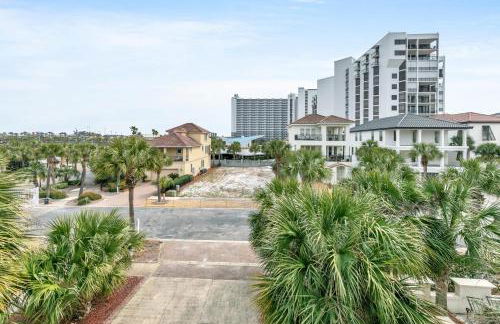 The Spyglass a 5 bed 3 bath house that sleeps 14 and just 67 steps from the beach - Foto 96