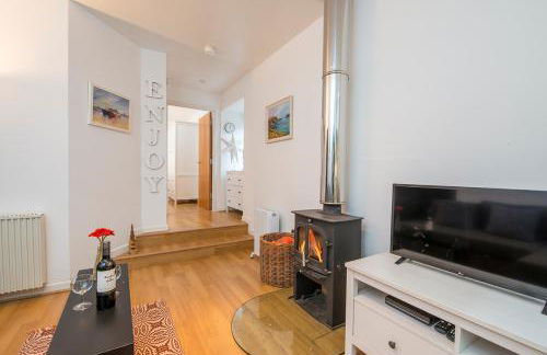 Picture Cottage - Photo 2