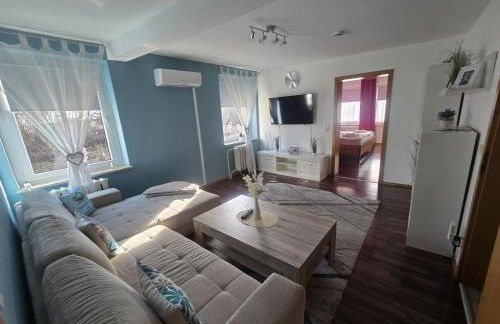 Ferienwohnung, Apartment, Monteurwohnung mit Klimaanlage Wettin-Löbejün - Foto 3