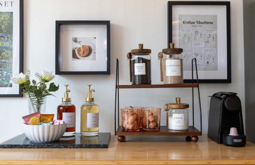 Luxury Spacious 3-Bed City Oasis Just 10 Mins from Centre with Free Parking - Foto 15