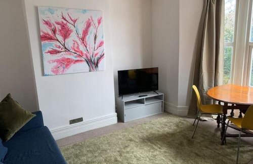 Central 2 bed flat. Free parking (Off-street) - Foto 8