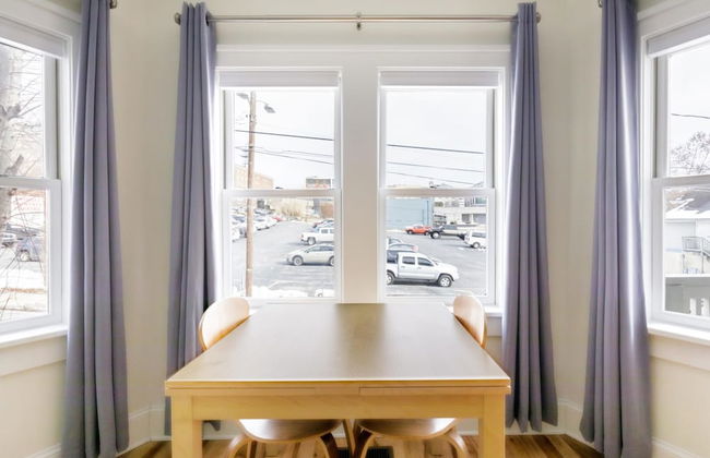 Downton Annie Apartment Two 2BD 1BA Parking - Foto 27