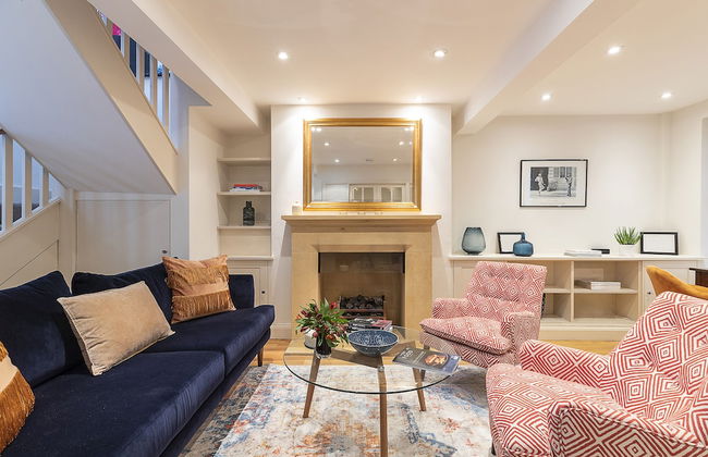 JOIVY Stunning 3BR house near Regents Park& Baker Street - Photo 1