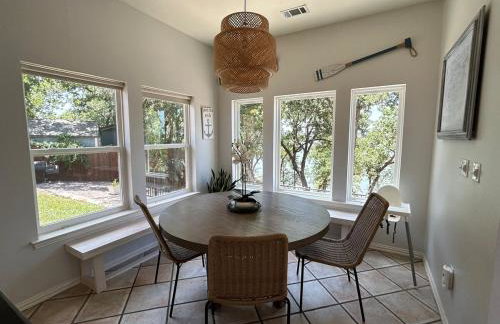 Serene Lakefront Retreat with Scenic Views - Foto 42