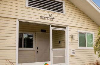 Cozy Coastal Cottage Whole House Sleeps 10 - Foto 6