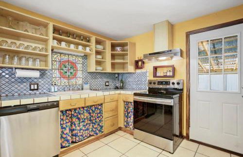 Eclectic Beauty, Heart of Downtown St Aug - Foto 8