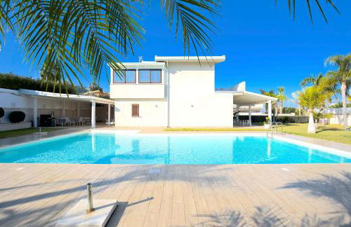 Private Villa, Sun & Pool - Foto 1