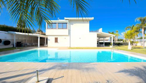 Private Villa, Sun & Pool - Foto 1