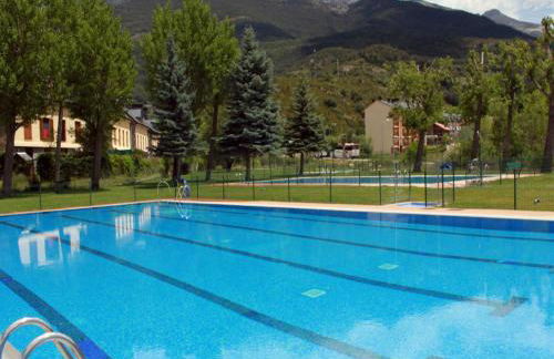 Apartamento de montaña y ESQUÍ en el Pirineo Aragonés, Villanúa - WIFI - Photo 23