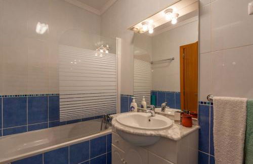 Apartamento 2 Bdr na vila Sta Luzia com vista piscina - Foto 2