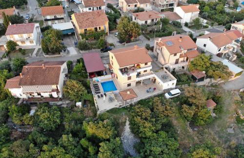 Apartman "Sabine" with heated pool - Foto 35