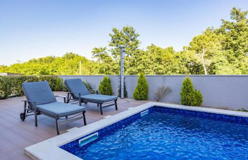 Villa Pinus - Private Pool, Jacuzzi, Game Room - Foto 7