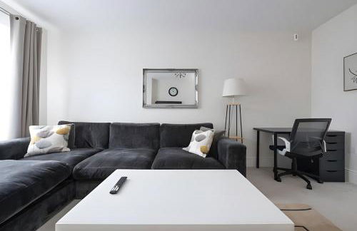 3 Bedroom House in Ebbsfleet - Foto 1