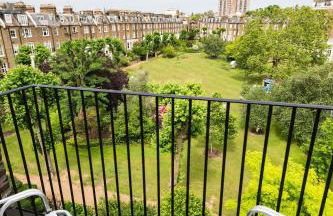 The Luxury 'Treehouse' - One bed Little Venice - Photo 47