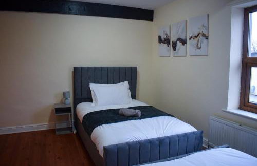 3-bedroom house for contractors in Birstall, Leeds - Foto 6
