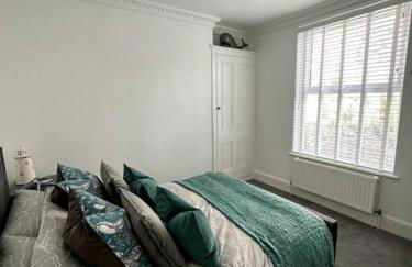 Contemporary 3-Bedroom Home with Stunning Views - Foto 46