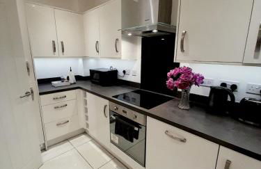 4 BR - 2 Baths - 1 WC - Solihull - NEC - HS2 - Long Stays for Contractors and Relocators - HMHStays - Foto 21