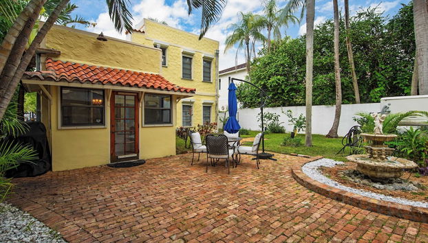 Las Olas Oasis by Avantstay Minutes to the Beach + Hot Tub - Foto 3, Interior